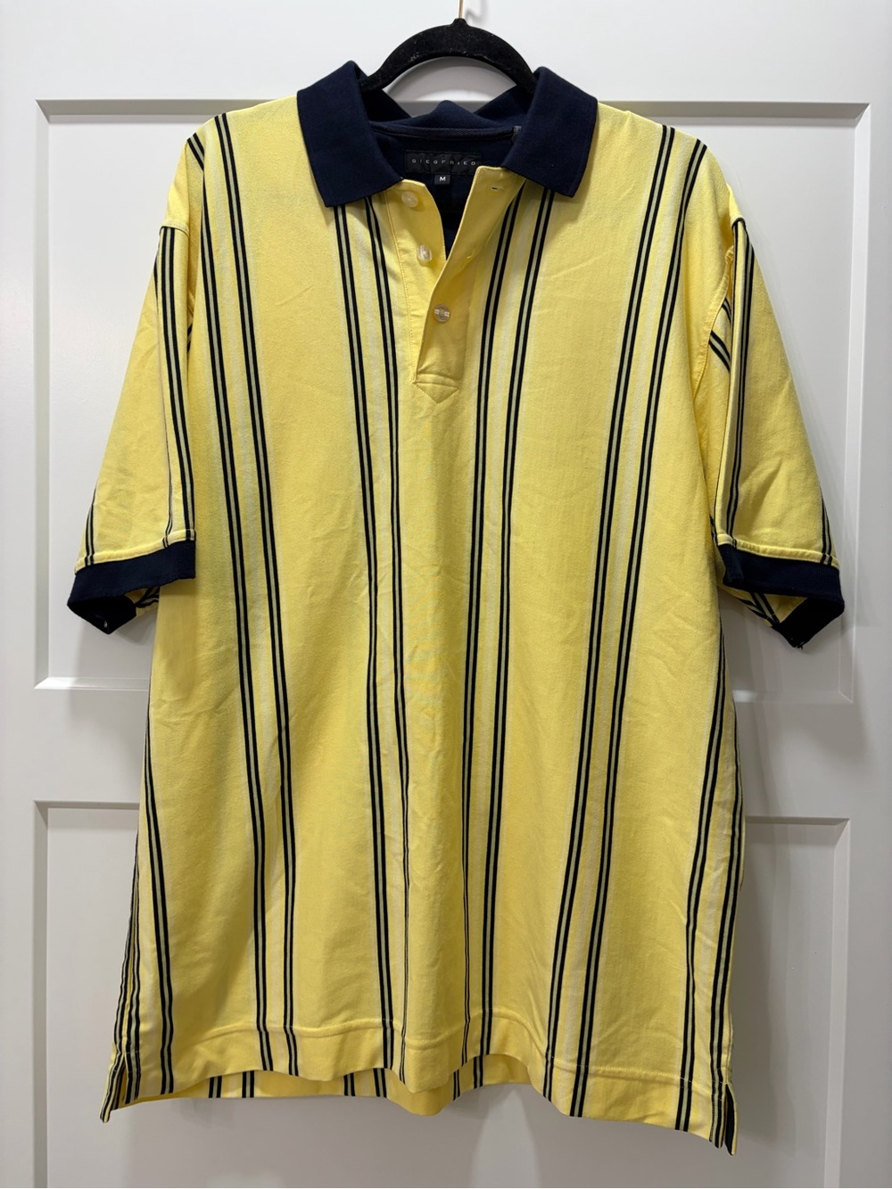 Siegfried Men's Yellow Striped Preppy Golf Polo Shirt with Navy Collar. Size M